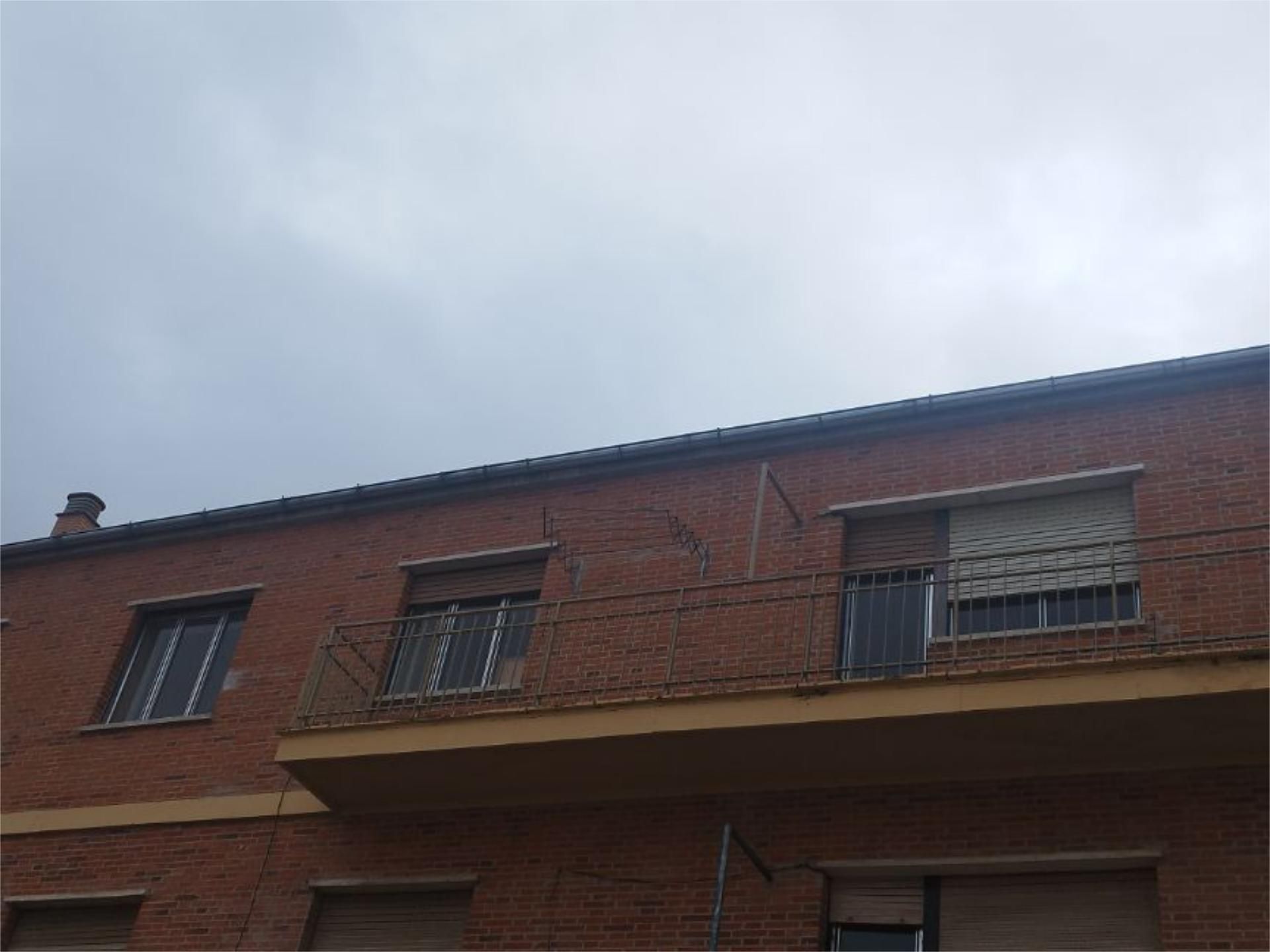 Piso en  Calle Pico de Almanzor 27