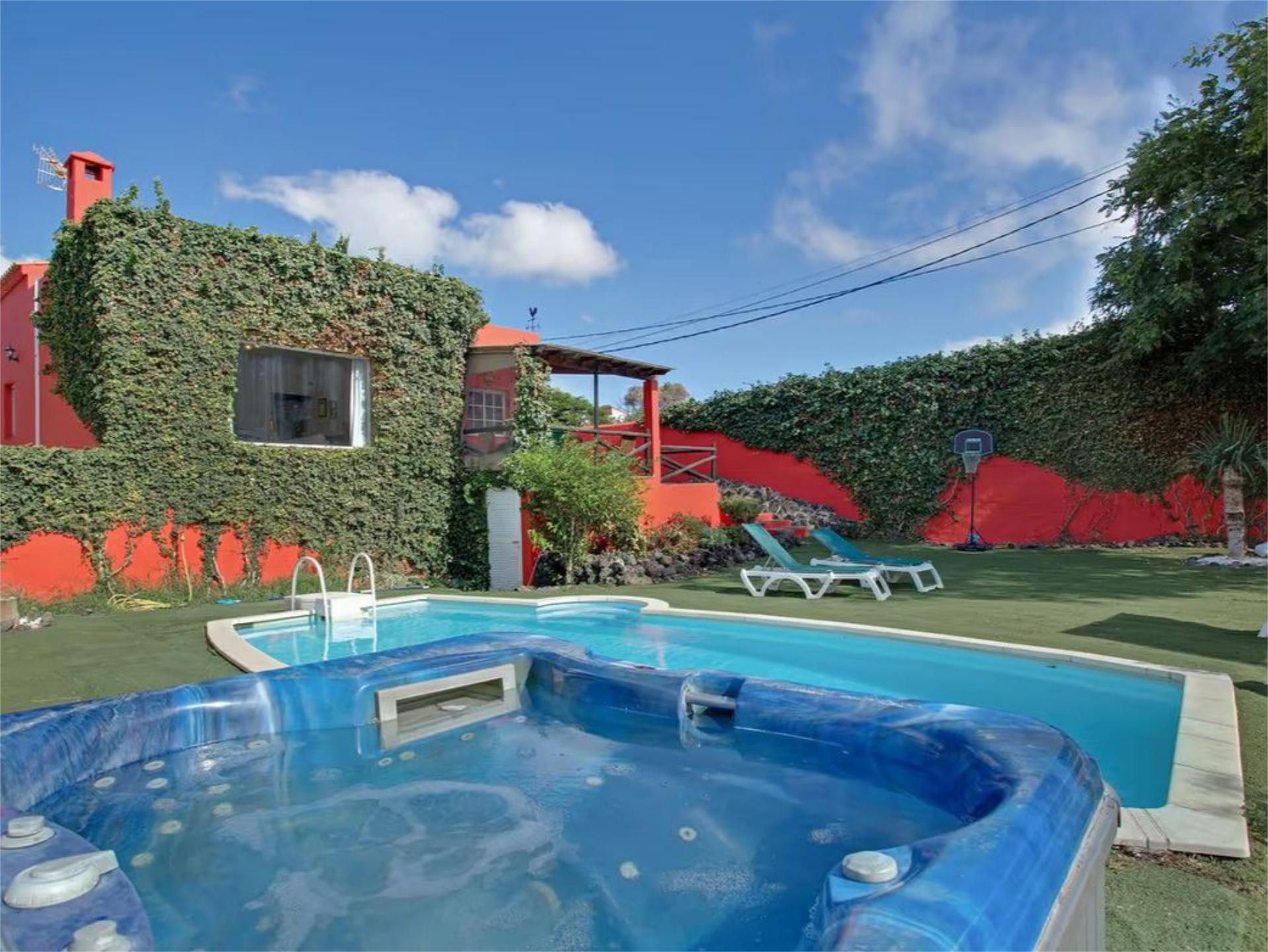 Casa adosada en  Avenida de Tamaragua 73 - Foto 2