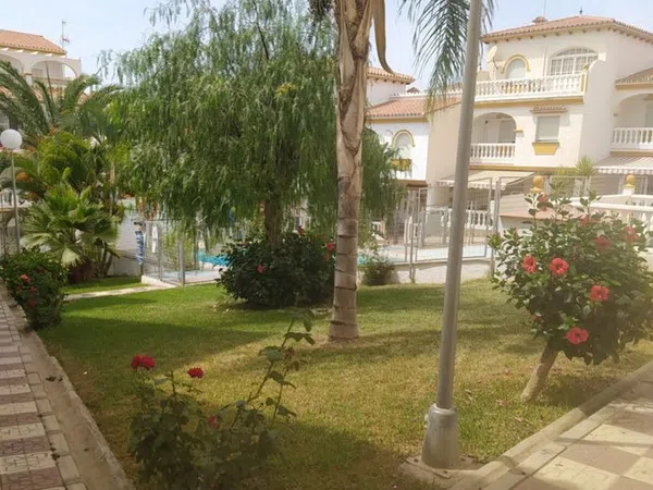 Chalet adosado en Calle Cortijo Viejo, 19 - Foto 3