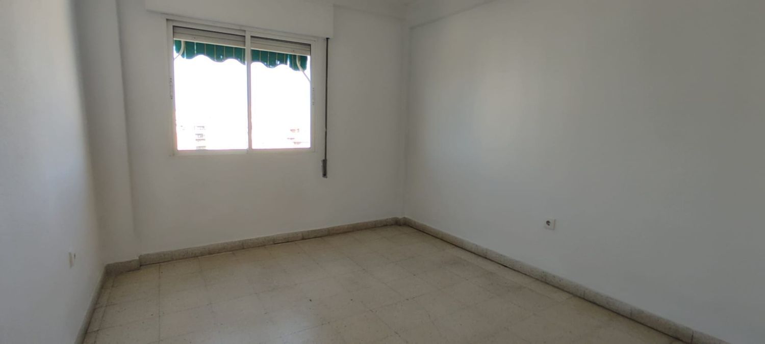 Piso en Avenida del Comandante Benítez, 45, Ensanche Centro - Soho - Foto 25