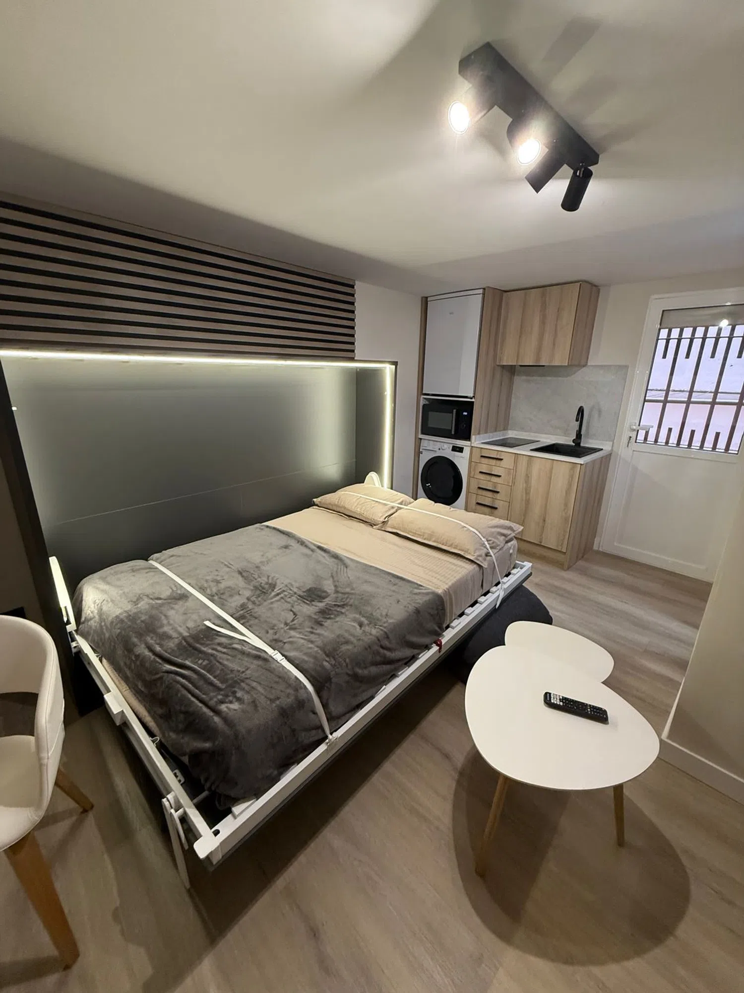 Estudio en calle de Antonio Zapata, 15 - Foto 2