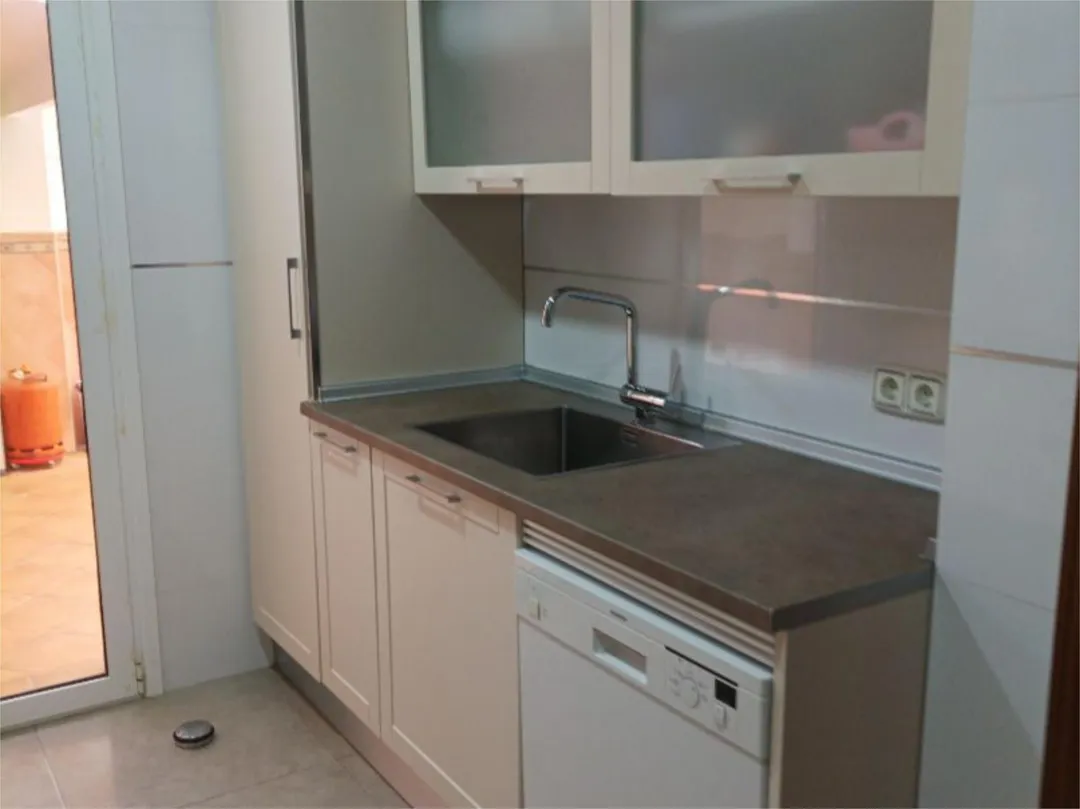 Chalet en  Avenida Reina Sofia 26 - Foto 3