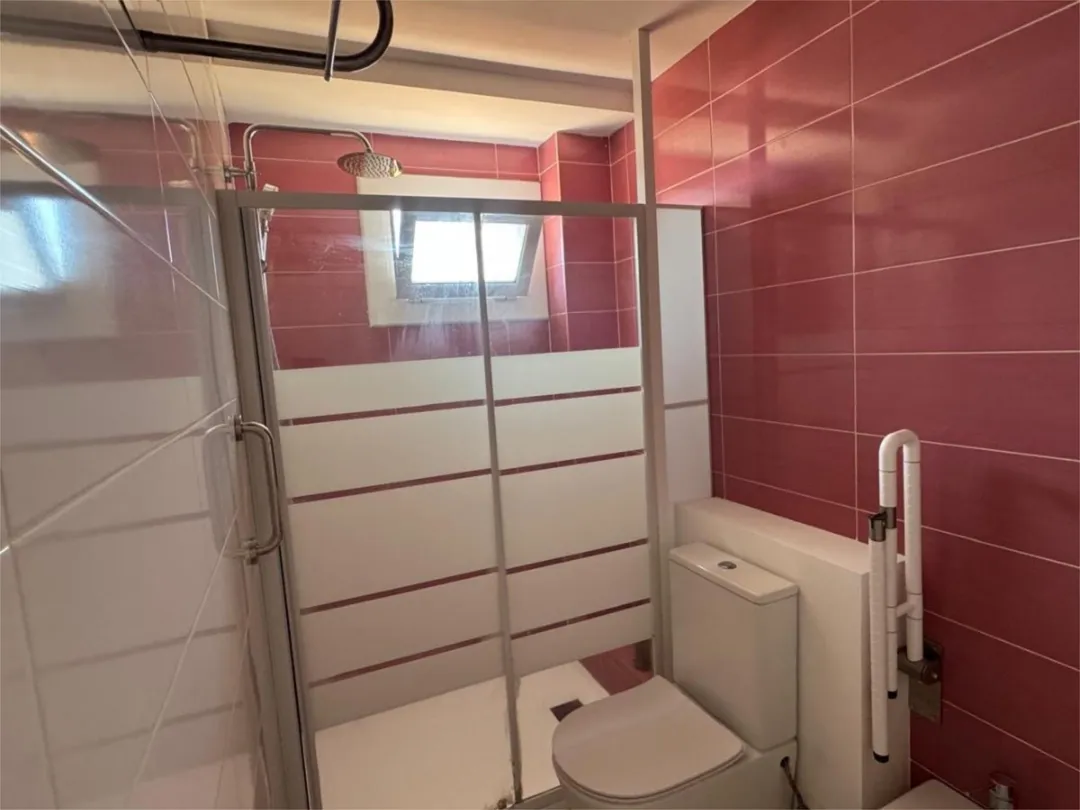 Piso en  Carrer de Joan Batllori 23 - Foto 8