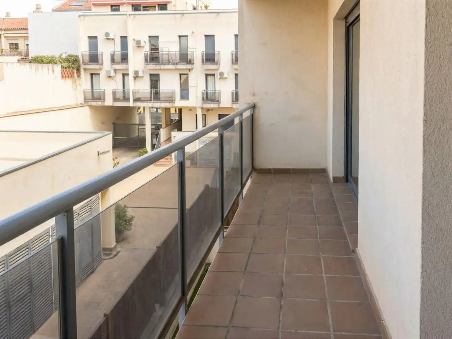 Piso en  Calle de la Fuente de la Reina 1 - Foto 8