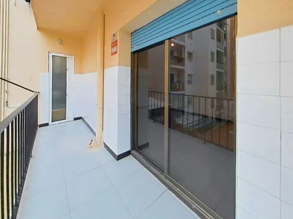 Piso en Barrio Cerdanyola sur - Foto 2