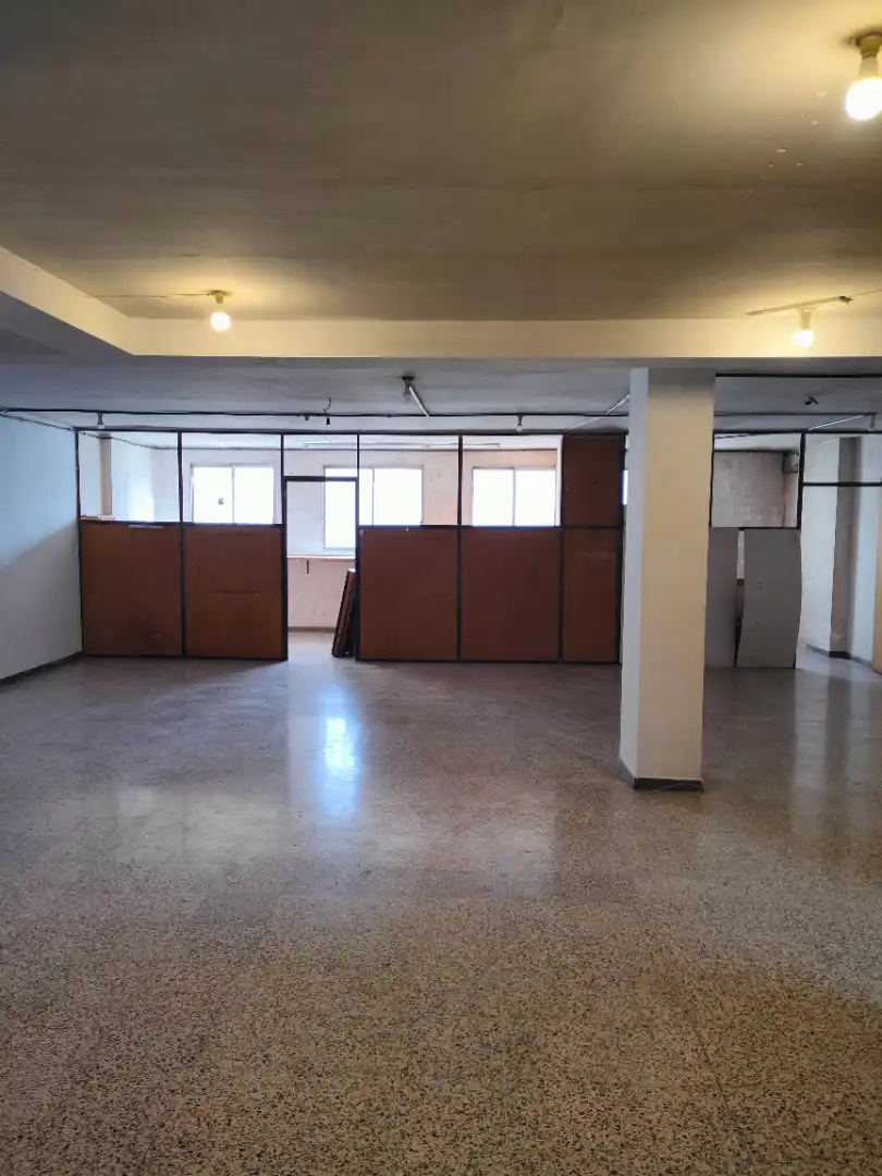 Local comercial en  Avinguda de l'Abat Marcet 47 - Foto 6