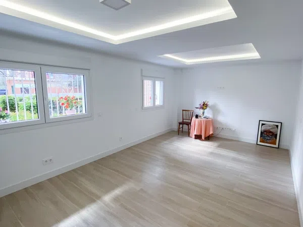 Piso en calle de Escalona, 40