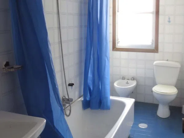 Piso en calle Monasterio de Caaveiro, 28 - Foto 3