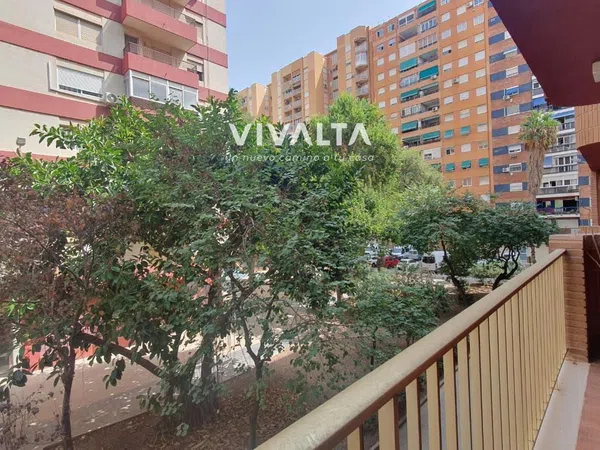 Piso en Calle del Poeta Durán i Tortajada, Ciutat Jardí - Foto 1