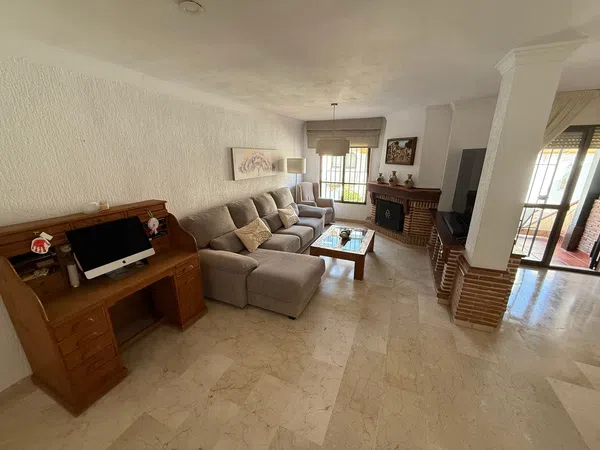 Chalet adosado en Calle Infanta Cristina, 5 - Foto 1