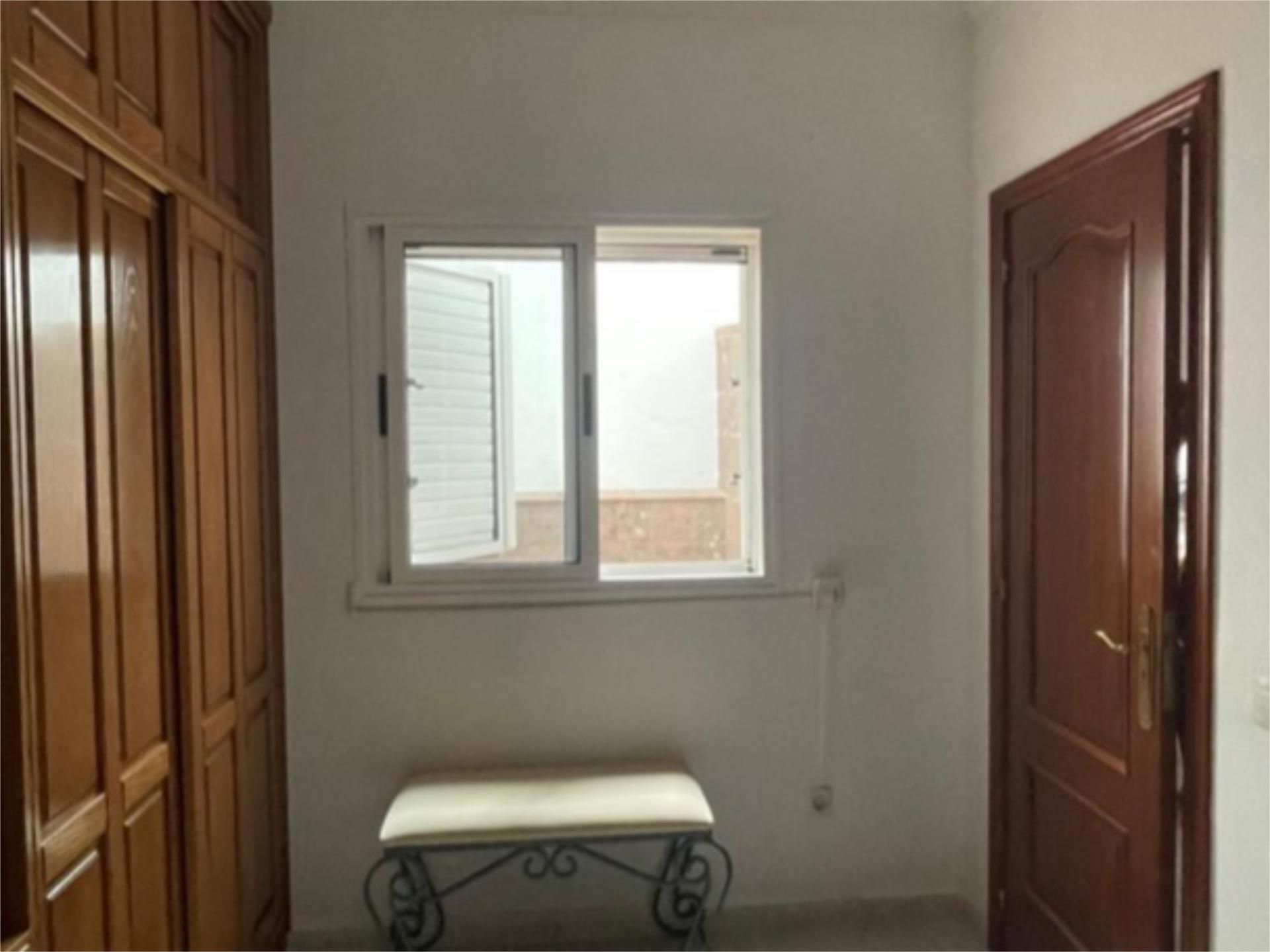 Piso en  Calle Secretario Padilla 181 - Foto 2