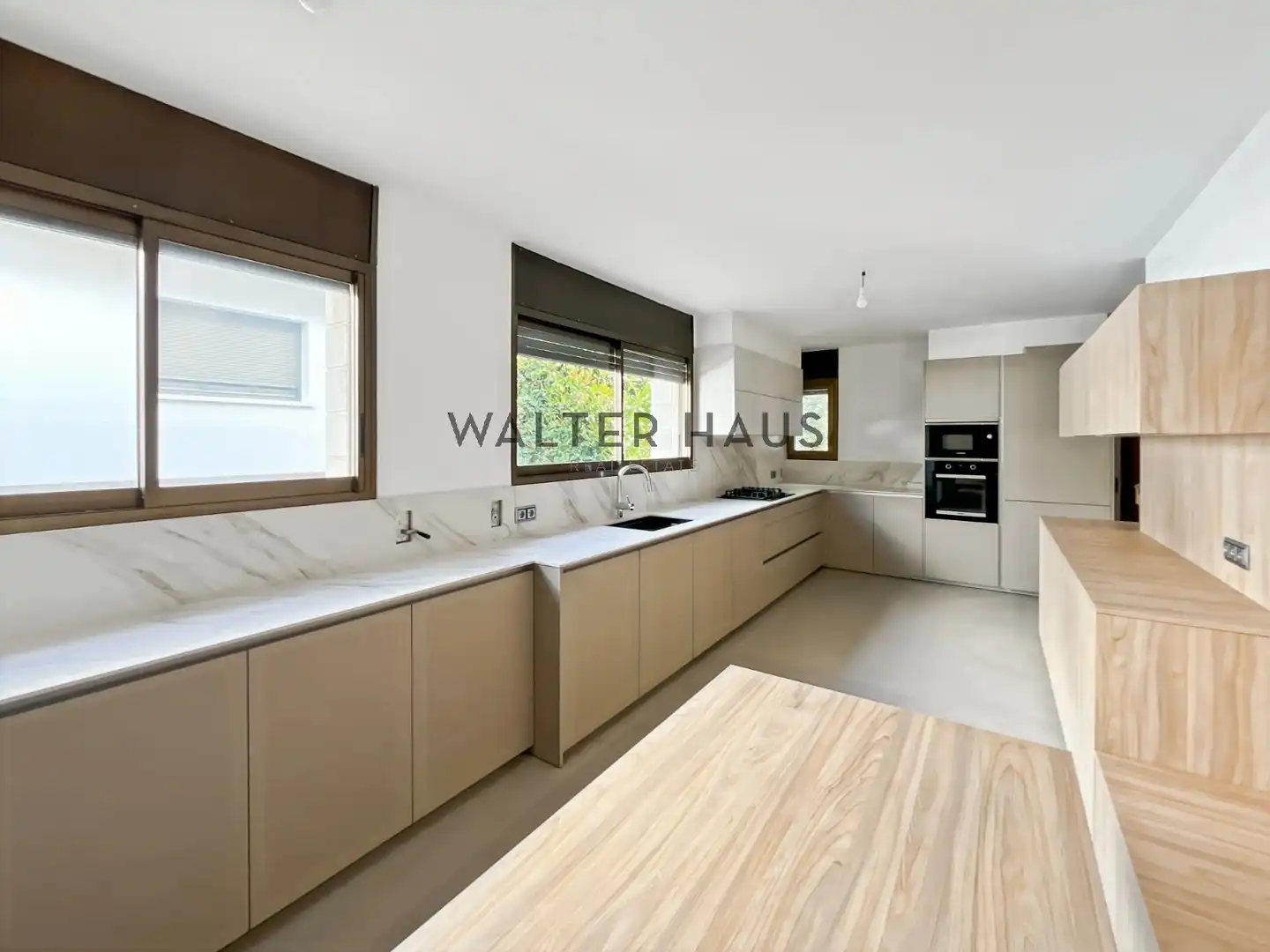 Chalet en  Carrer d'Àngel Guimerà - Foto 4