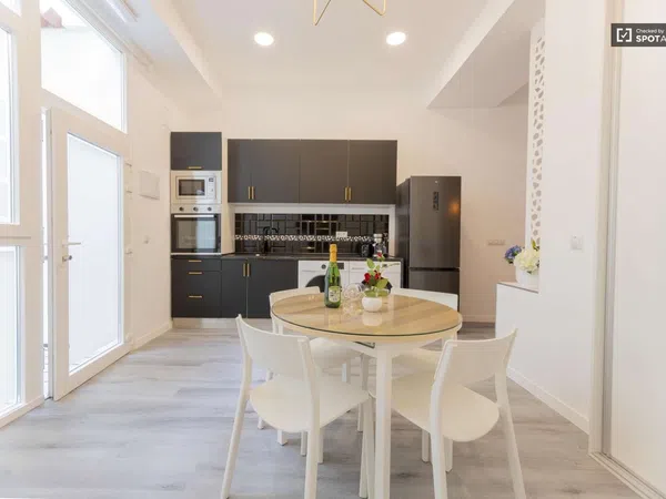 Estudio en Calle de Fra Joan de Monzó, En Corts - Foto 1