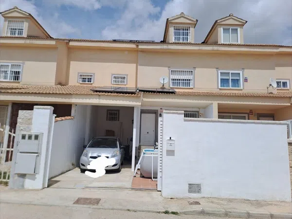 Chalet pareado en Calle Concha Piquer, 10 - Foto 1