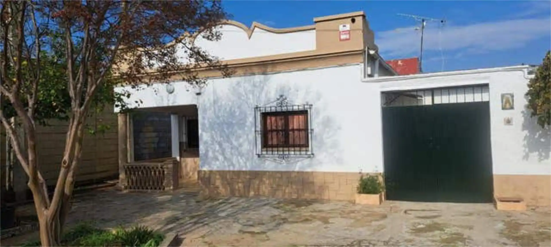Casa adosada en Brenes - Foto 5