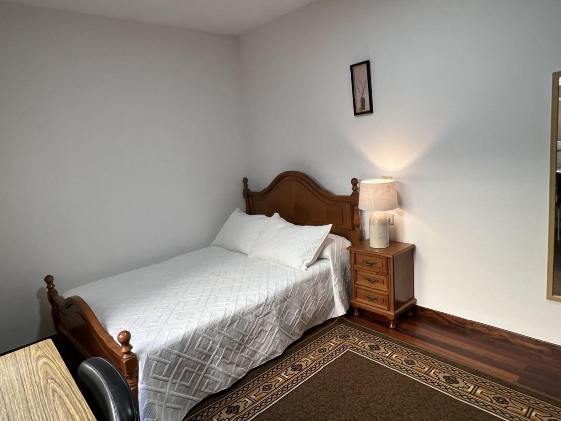 Piso en  Avenida de Rosalía de Castro 36 - Foto 6