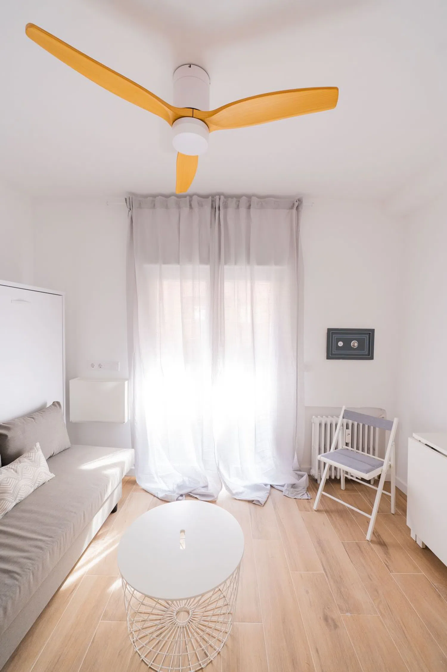 Estudio en calle de Francos Rodríguez, 38 - Foto 1