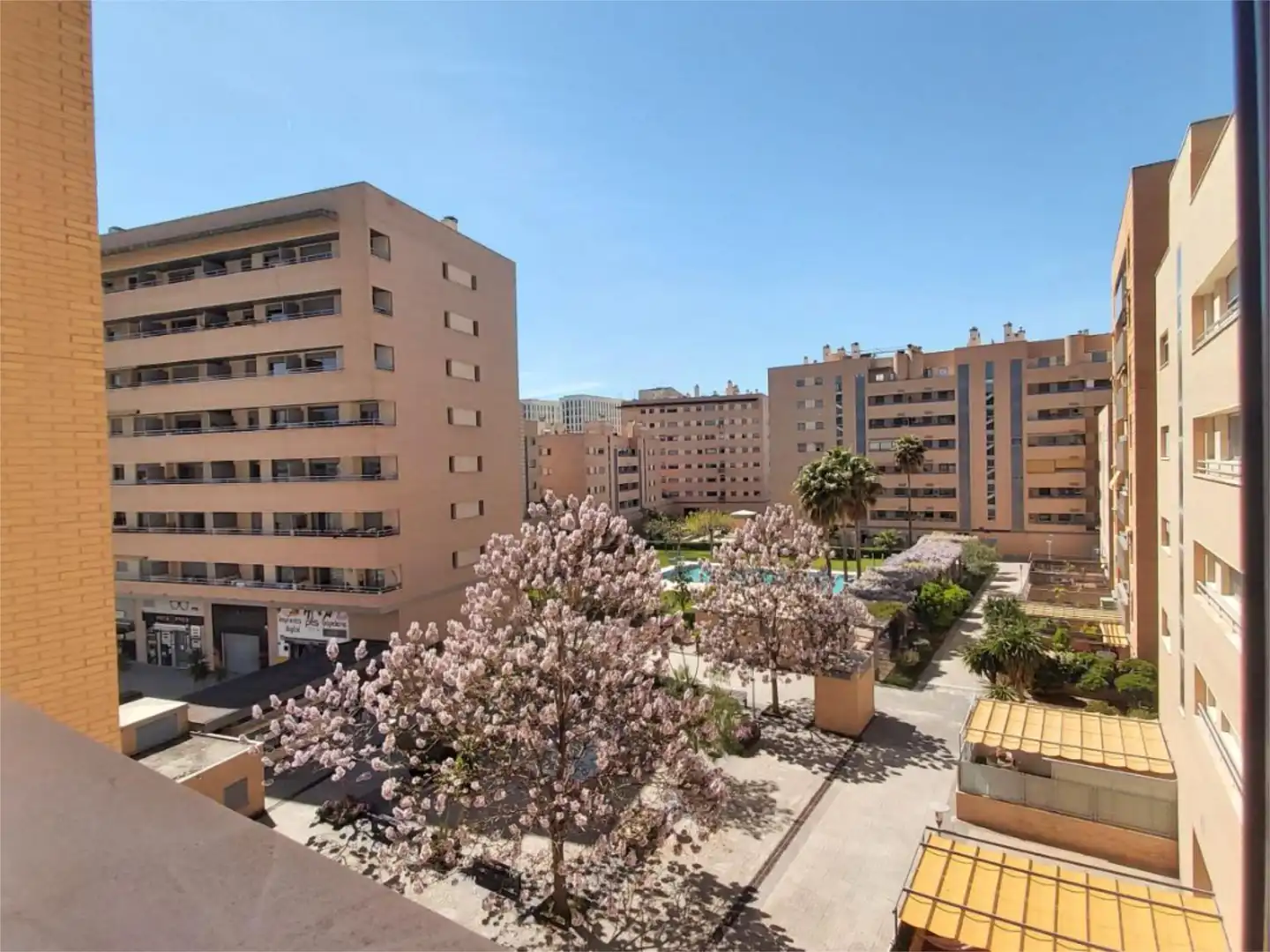 Piso en  Avenida de la Ilustración 85 - Foto 23