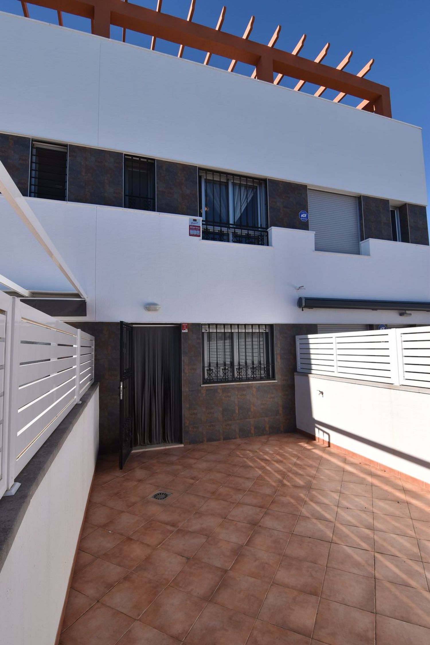Chalet adosado en Calle Corts Valencianes, 132 - Foto 2