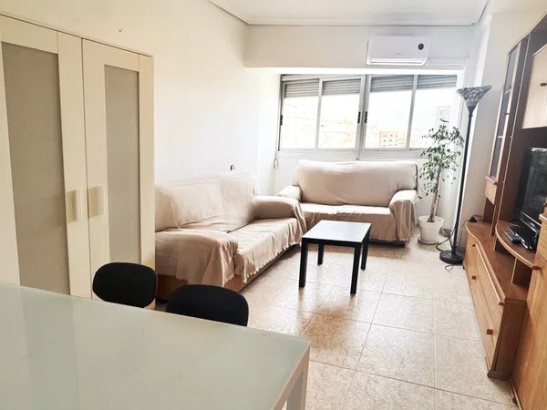 Piso en avenida de Pérez Galdós, 133 - Foto 3