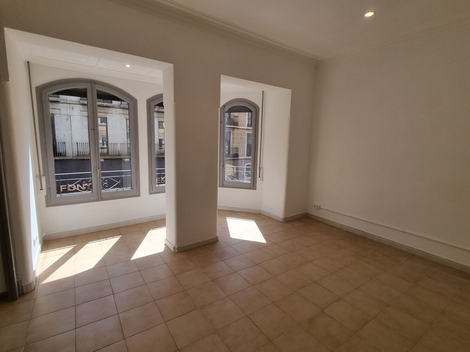 Piso en Centre - Passeig i Rodalies - Foto 1