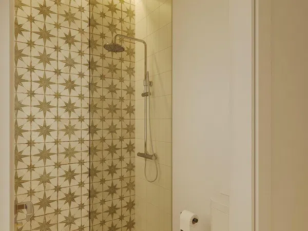 Piso en calle Teodosio, 90 - Foto 6