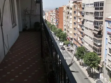 Piso en  Avenida de Madrid 22 - Foto 1