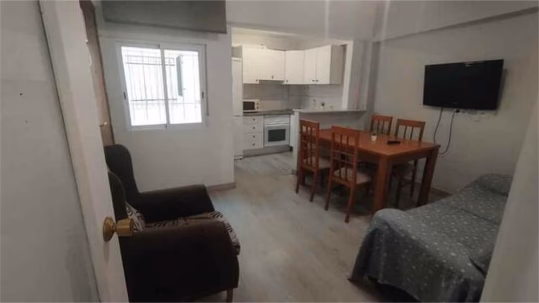 Piso en Ciudad Jardín - Foto 9