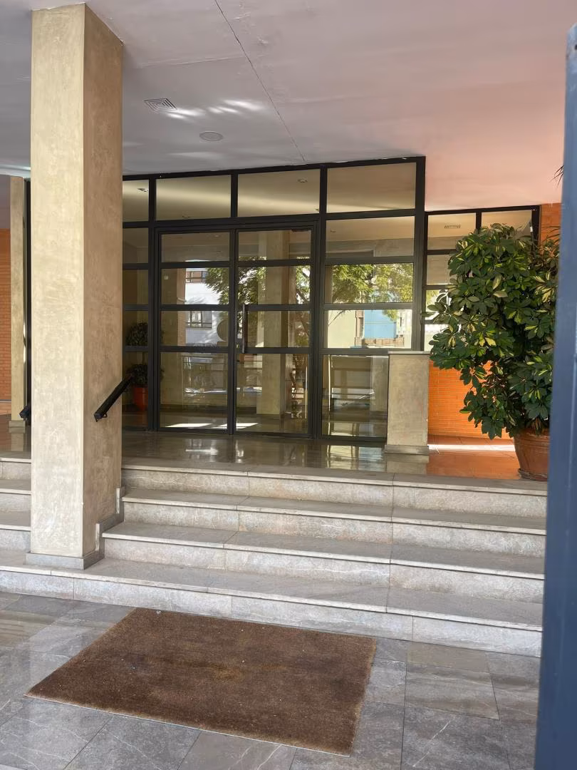 Piso en  Calle Cardenal Ilundain 12