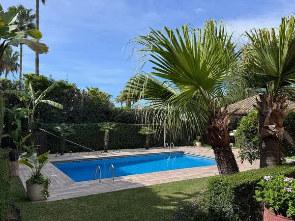 Casa o chalet independiente en Avenida Reina Doña Sofia, 34, Bahía de Marbella - Foto 11