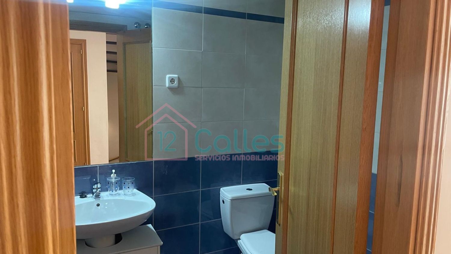 Chalet adosado en Calle Alhambra de Granada s/n, Nuevo Aranjuez-Ciudad de las Artes - Foto 28