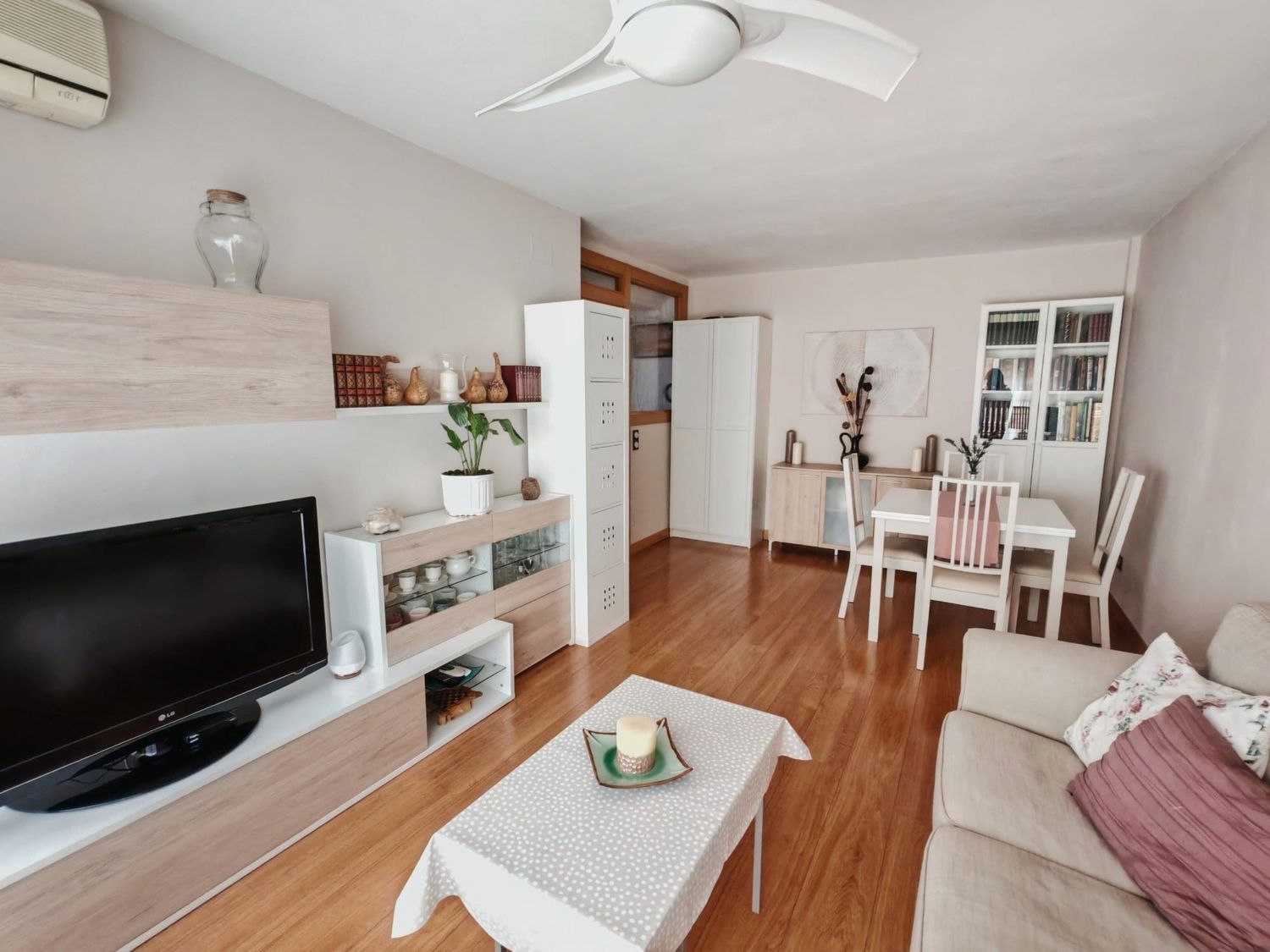 Piso en Comercio, 23 - Foto 2