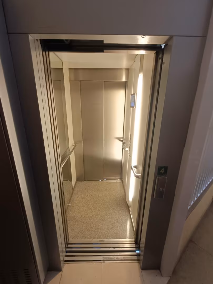 Piso en  Calle de la Marquesa de Silvela 15 - Foto 2