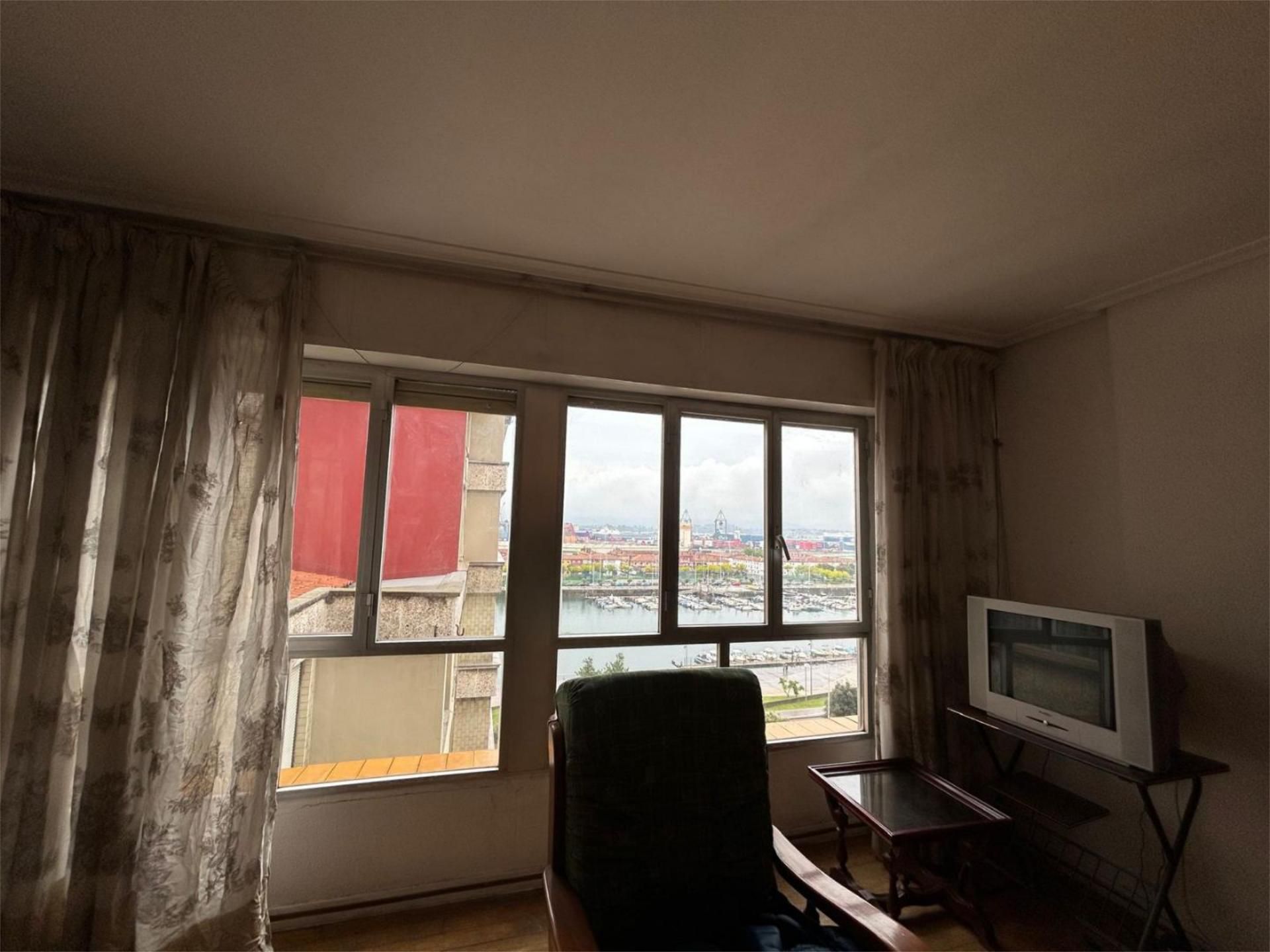 Piso en  Calle Marqués de la Hermida 8 - Foto 14