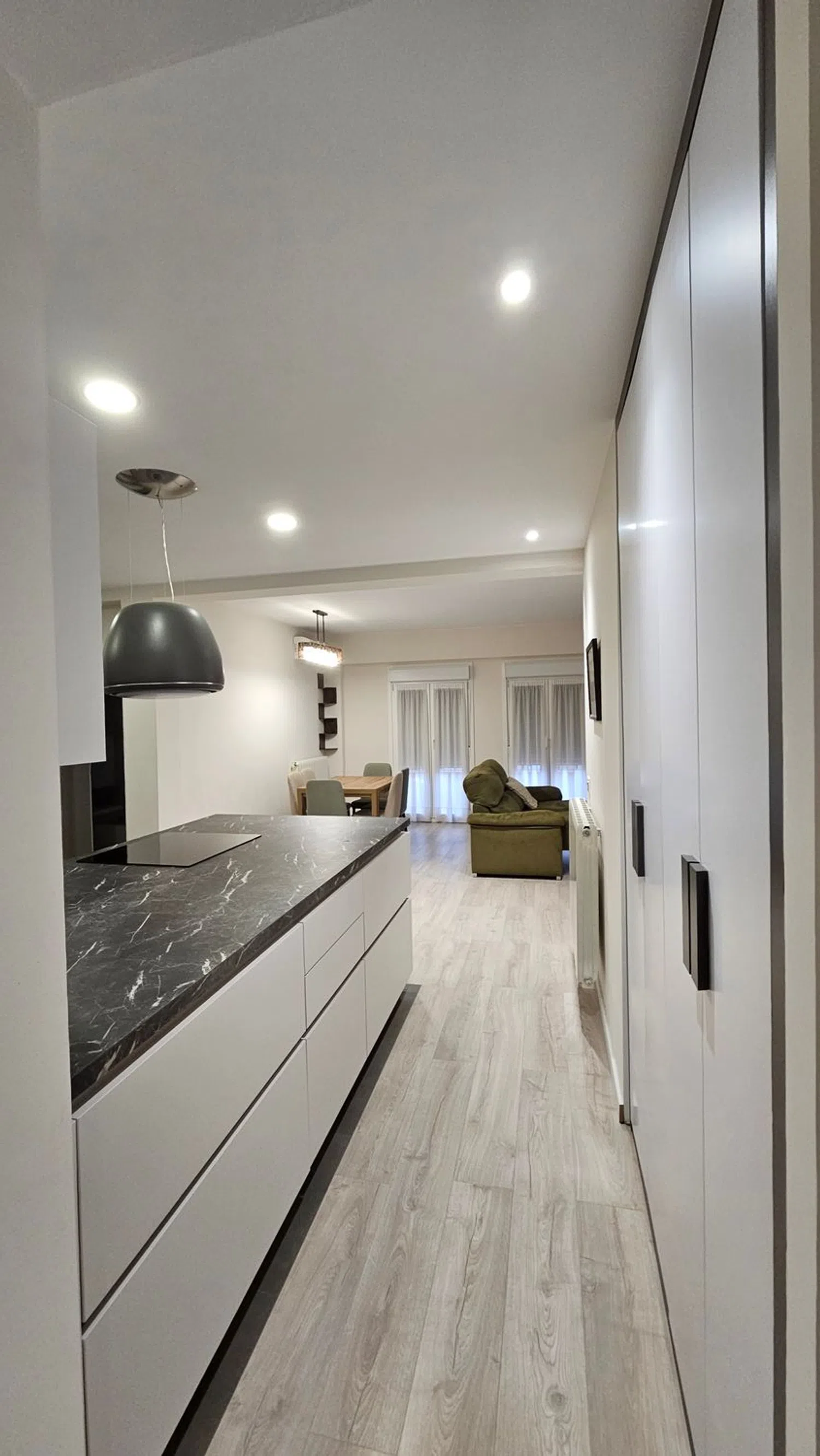 Piso en calle de San Vicente Mártir, 19 - Foto 1