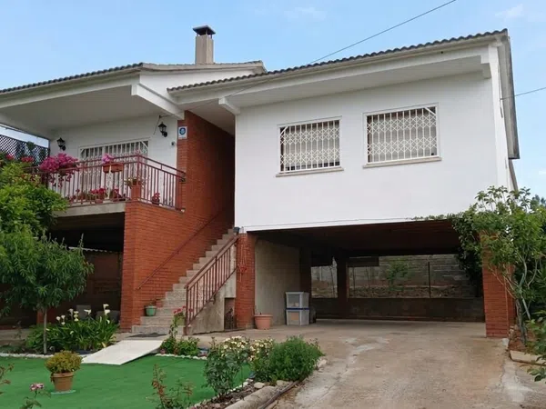 Casa o chalet independiente en Calle del Ferrocarril, 444 - Foto 1