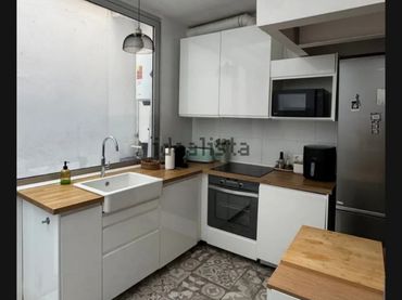 Piso en  Carrer d'Oriola 54 - Foto 1