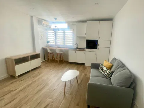 Estudio en calle de Joaquín Lorenzo, 52