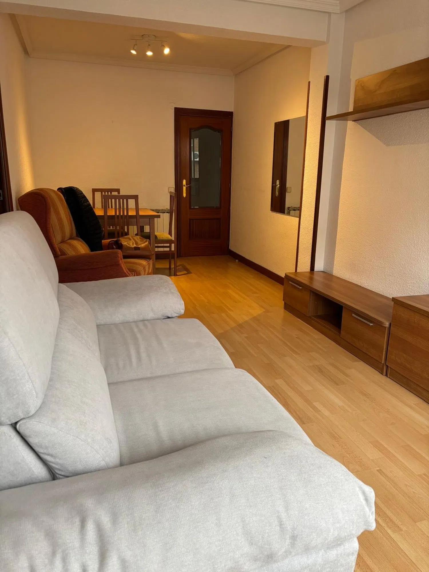 Piso en Juan de la Cierva - Foto 7