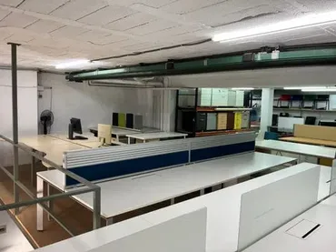 Local comercial en  Calle Eduardo Balmaseda 3 - Foto 8