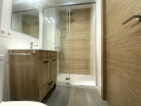 Piso en calle Dalmacia, 3