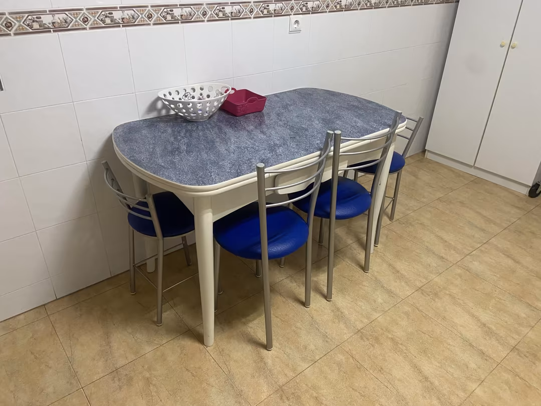 Piso en  Carrer Angela Lloret Camarasa 2 - Foto 5