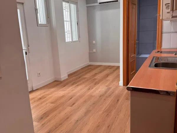 Estudio en Calle de Antonio López, Comillas - Foto 7