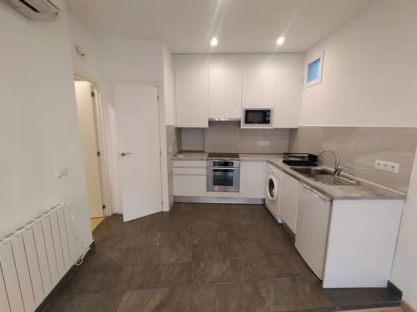 Piso en calle de la Cava Baja, 26