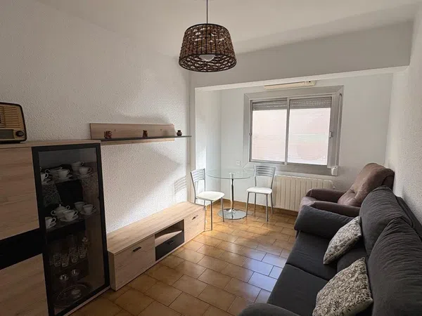 Piso en calle de Pedro II el Católico, 12