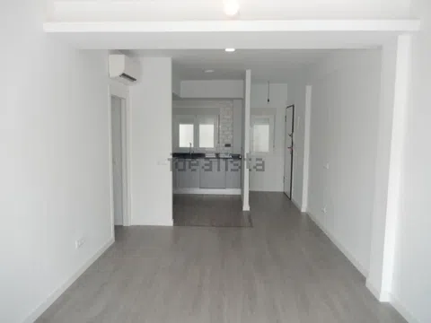 Piso en calle de Canillas, 19