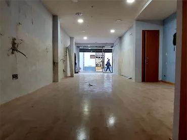 Local comercial en  Carrer Màrtirs del Setge de 1714 14 - Foto 23