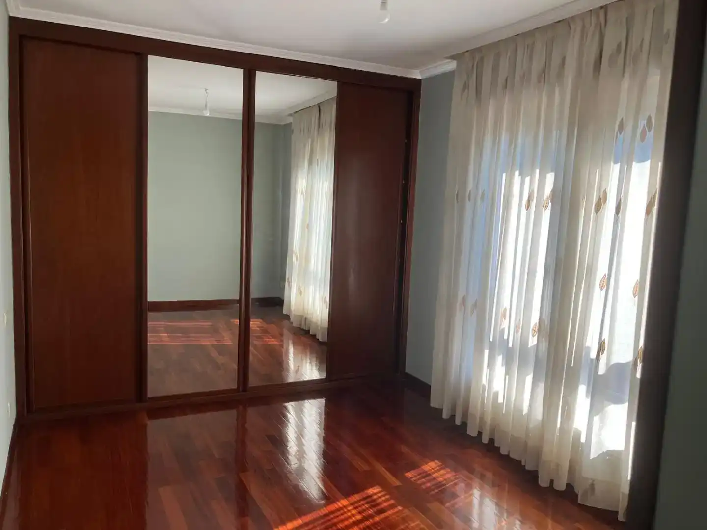 Piso en  Avenida de Emilio Martínez Garrido 9 - Foto 5