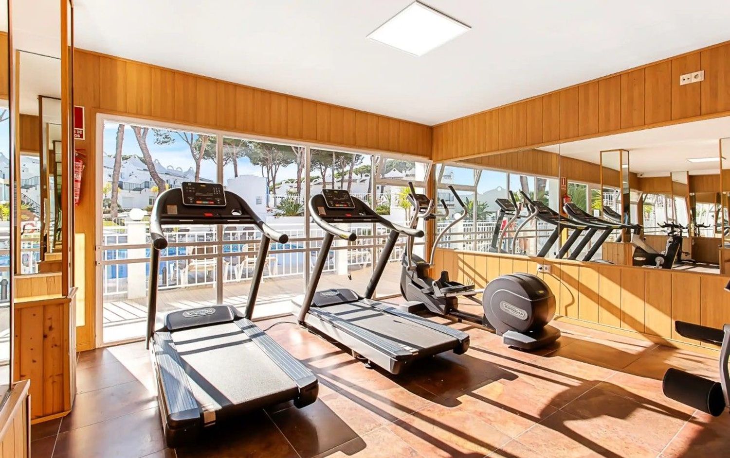 Chalet adosado en avenida Yunquera, 6145 - Foto 6