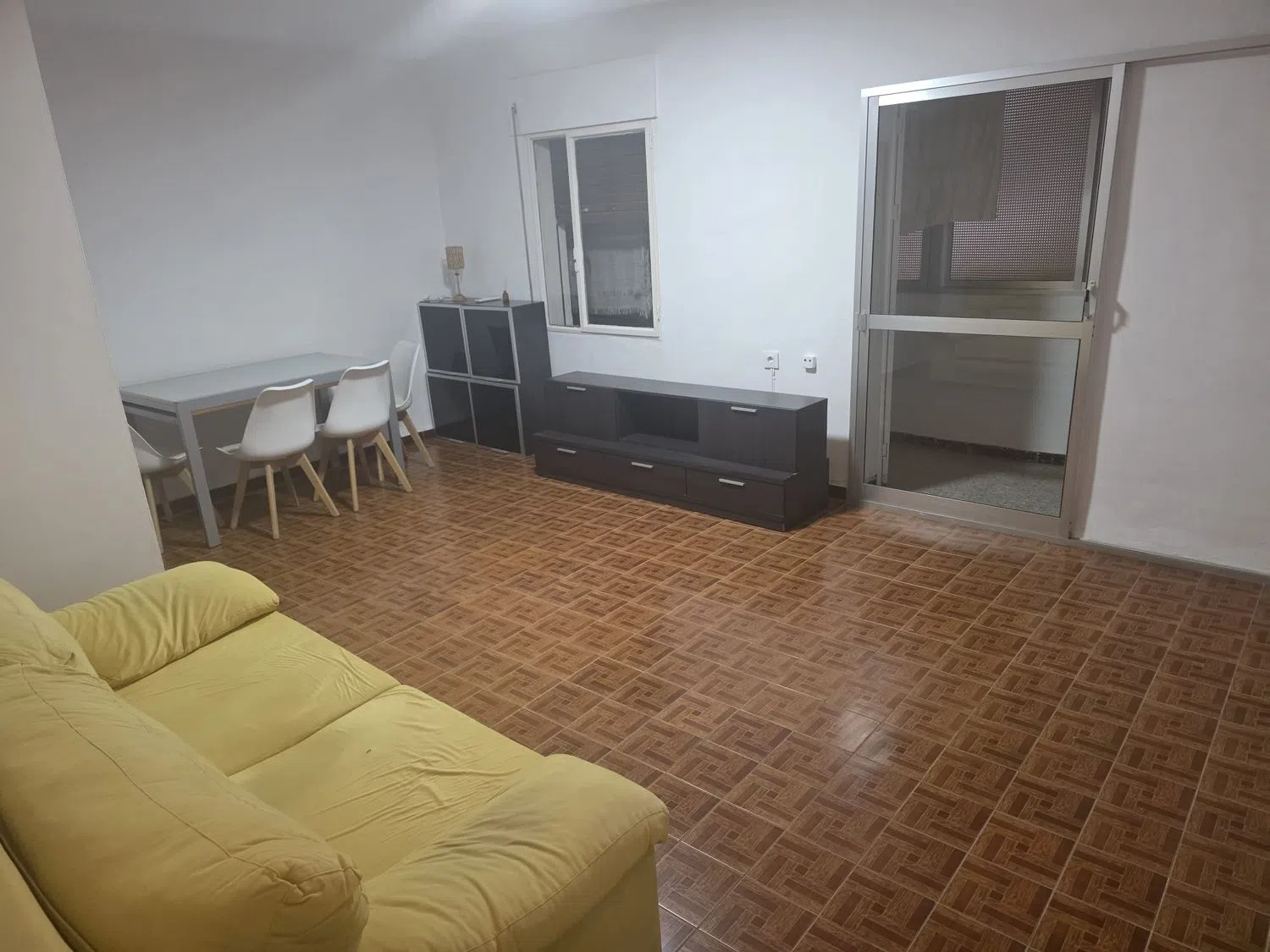 Piso en calle Niebla, 86